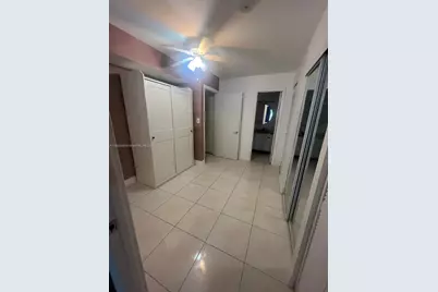 2750 NE 183rd St #1612, Aventura, FL 33160 - Photo 3