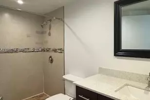 8290 Lake Dr, Doral, FL 33166 - Photo 9