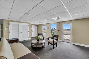 900 SW 8th St, Miami, FL 33130 - Photo 25