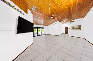 10204 SW 96th Ct, Miami, FL 33176 - Photo 13