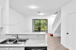 3865 Tree Top Dr, Weston, FL 33332 - Photo 5