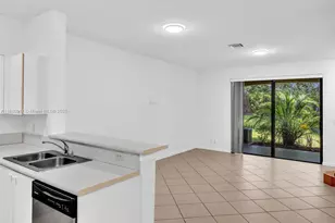 3865 Tree Top Dr, Weston, FL 33332 - Photo 3