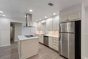 1000 NW 17th Ave, Boca Raton, FL 33486 - Photo 9