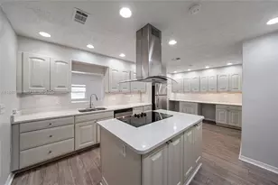 1000 NW 17th Ave, Boca Raton, FL 33486 - Photo 11