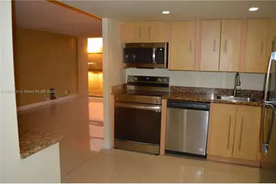 200 Leslie Dr #303, Hallandale Beach, FL 33009 - Photo 5