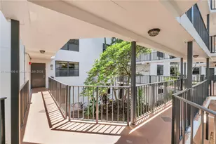 3440 NE 192 St, Aventura, FL 33180 - Photo 25