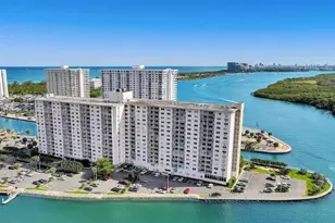 400 Kings Point Dr, Sunny Isles Beach, FL 33160 - Photo 17