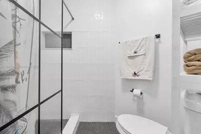 385 NW 36th Ave, Deerfield Beach, FL 33442 - Photo 17