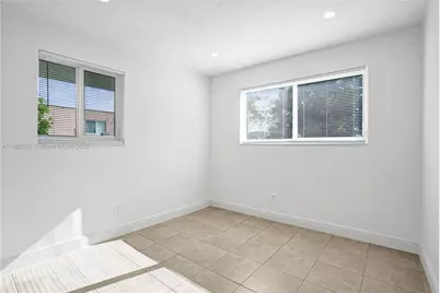 136 NW 6th Ave #2, Hallandale Beach, FL 33009 - Photo 17