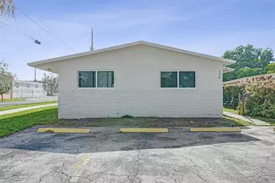 136 NW 6th Ave #2, Hallandale Beach, FL 33009 - Photo 31