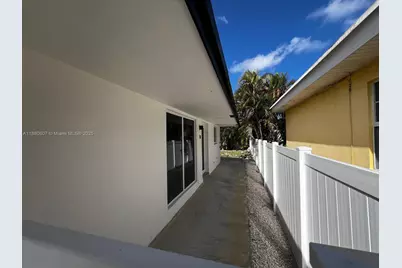 222 SW 8th St #C, Dania Beach, FL 33004 - Photo 9