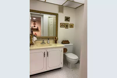 16325 Golf Club Rd #102, Weston, FL 33326 - Photo 9