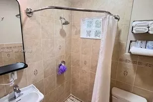 281 Lafayette Dr, Miami Springs, FL 33166 - Photo 7