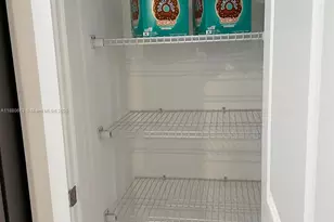 2423 SE 11th St, Homestead, FL 33035 - Photo 5