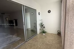 8345 Sunrise Lakes Blvd, Sunrise, FL 33322 - Photo 37