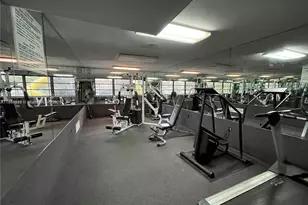 10431 N Kendall Dr, Miami, FL 33176 - Photo 23