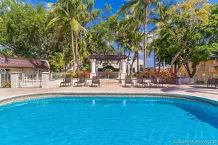 10431 N Kendall Dr, Miami, FL 33176 - Photo 17