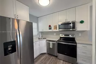 9001 Sunrise Lakes Blvd, Sunrise, FL 33322 - Photo 1