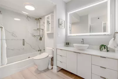 100 Lincoln Rd #323, Miami Beach, FL 33139 - Photo 19