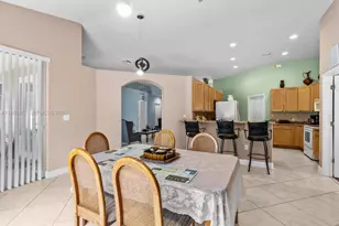 566 SW Halifax Ave, Port Saint Lucie, FL 34953 - Photo 5