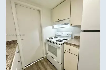 13285 NE 6th Ave #401, North Miami, FL 33161 - Photo 9