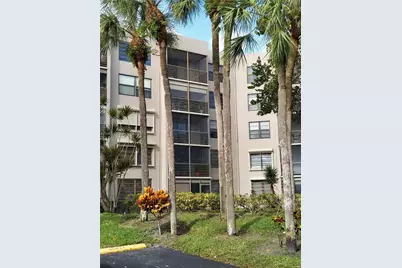 901 Colony Point Cir #304, Pembroke Pines, FL 33026 - Photo 3
