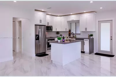 320 NE 172nd St #0, North Miami Beach, FL 33162 - Photo 3
