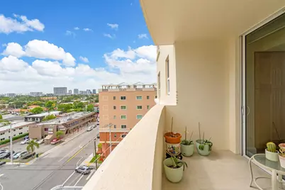3232 SW 22nd Ter #801, Miami, FL 33145 - Photo 15