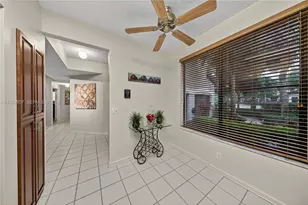 10541 NW 10th St, Plantation, FL 33322 - Photo 9
