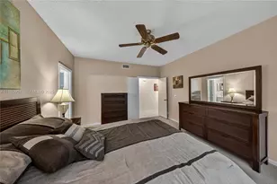 10541 NW 10th St, Plantation, FL 33322 - Photo 25