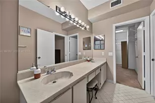 10541 NW 10th St, Plantation, FL 33322 - Photo 27