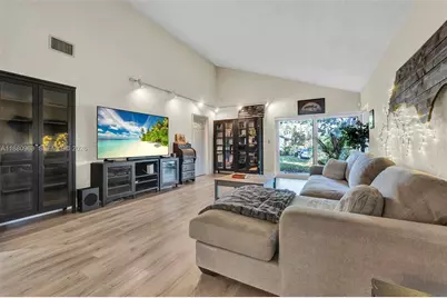 3400 Cherry Garden Cir #156, Lauderhill, FL 33319 - Photo 11