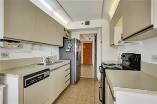 1201 S Ocean Dr, Hollywood, FL 33019 - Photo 17