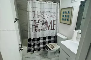 1403 NW 103rd St, Miami, FL 33147 - Photo 9