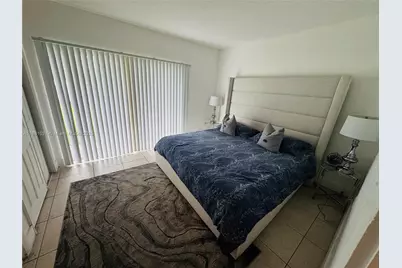 1403 NW 103rd St #304, Miami, FL 33147 - Photo 5
