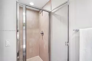 485 Brickell Ave, Miami, FL 33131 - Photo 31