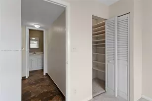 9620 Sunrise Lakes Blvd, Sunrise, FL 33322 - Photo 17