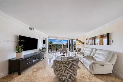 4000 Towerside Ter #1209, Miami, FL 33138 - Photo 5