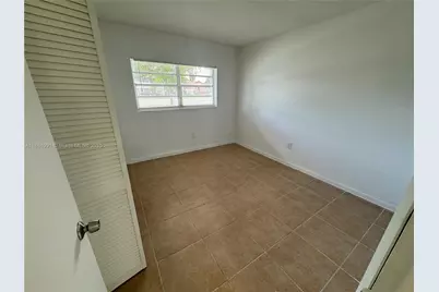 1407 NW 103rd St #124, Miami, FL 33147 - Photo 11