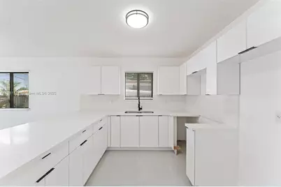 1556 NW 68th Ter, Miami, FL 33147 - Photo 7