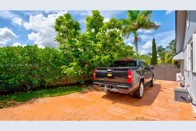 18501 SW 130th Ave, Miami, FL 33177 - Photo 65