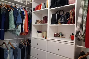 5490 NW 113th Ct, Doral, FL 33178 - Photo 9