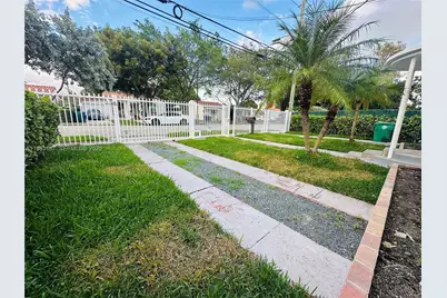 3052 SW 6th St, Miami, FL 33135 - Photo 5