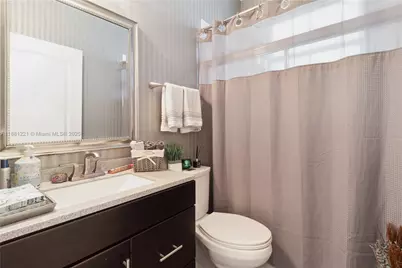 11257 NW 78th St, Doral, FL 33178 - Photo 21