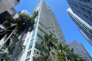 41 SE 5th St, Miami, FL 33131 - Photo 1