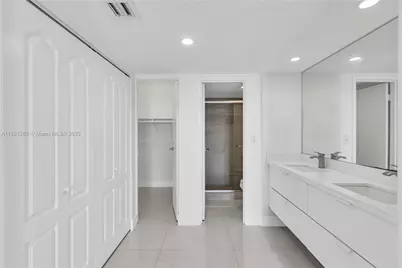 100 Bayview Dr #508, Sunny Isles Beach, FL 33160 - Photo 17