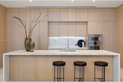 600 72nd St #801, Miami Beach, FL 33141 - Photo 25