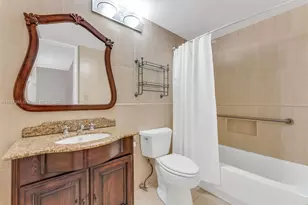 5055 Collins Ave, Miami Beach, FL 33140 - Photo 21