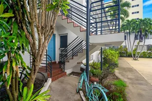 4710 Pine Tree Dr, Miami Beach, FL 33140 - Photo 3