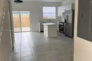 2582 SE 29th St, Homestead, FL 33035 - Photo 3